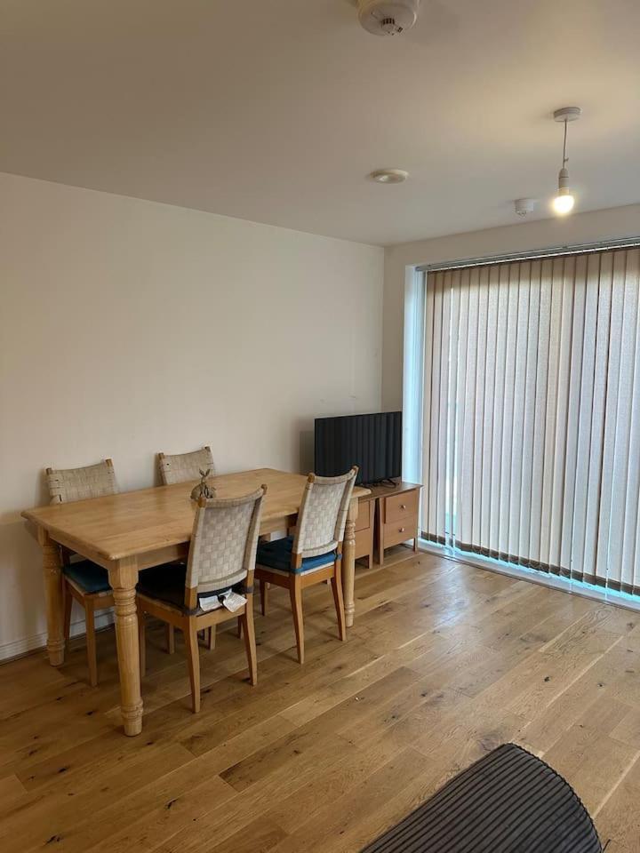 New Build 2 Bedroom With 2 Bath In London Exterior photo