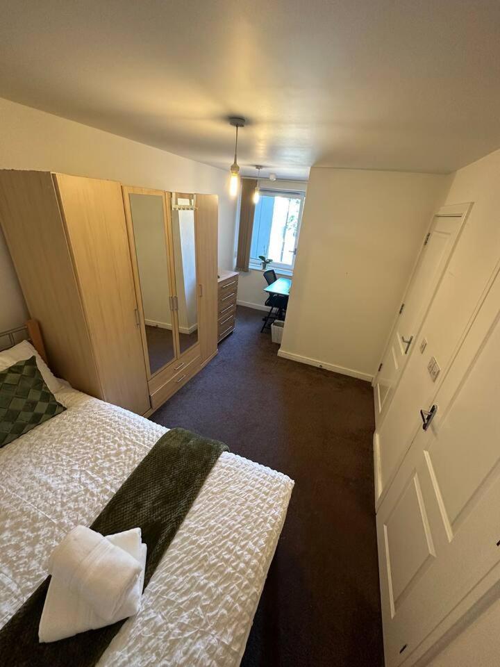 New Build 2 Bedroom With 2 Bath In London Exterior photo